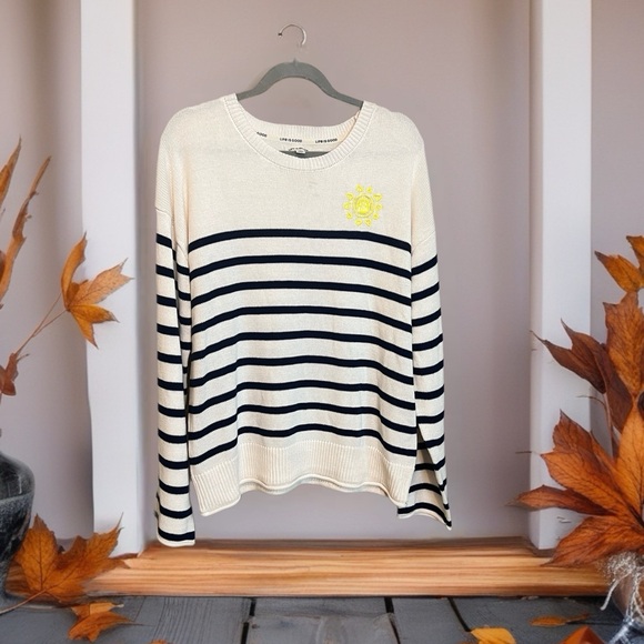 Life Is Good Women’s Size XL Cream With Blue Horizontal Stripes Knit Sweater New - Picture 1 of 7
